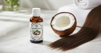 روغن نارگیل اصل هربانا کنار نارگیل تازه و موی سالم برای درمان موهای سوخته